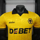 CAMISA VERSÃO PLAYER DO WOLVES 25/26 AMARELO